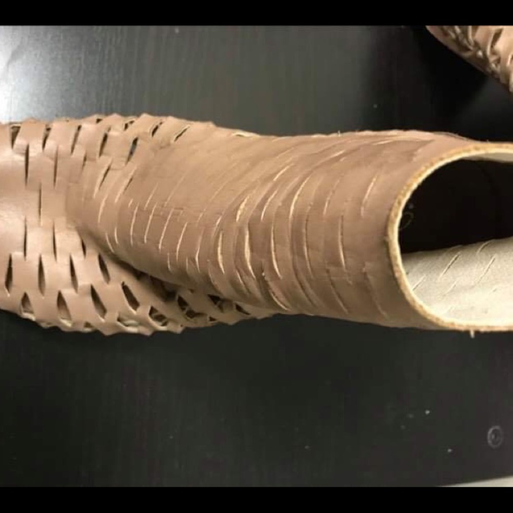 Open toe heels - Picture 3 of 5